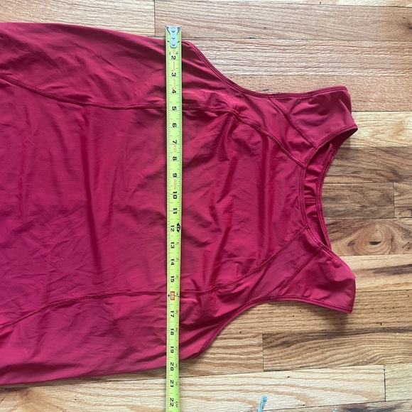 Lululemon Athletica Red Sleeveless Tank Top - Picture 5 of 5